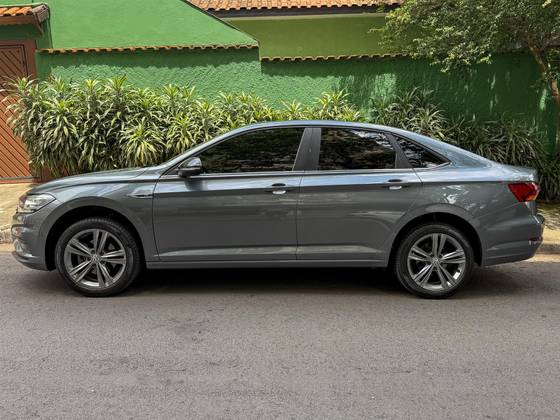 VOLKSWAGEN JETTA 1.4 250 TSI TOTAL FLEX R-LINE TIPTRONIC
